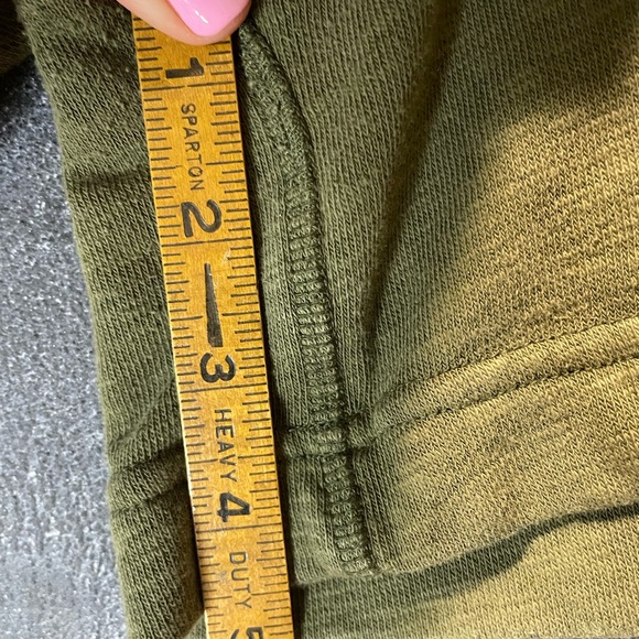 Pair of Thieves Olive Lounge Shorts M Drawstring Casual Coastal Comfort - Picture 8 of 9